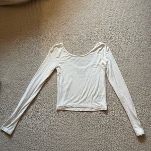 Aeropostale Bethany Mota White Long Sleeve Swoop Neck. Size Small